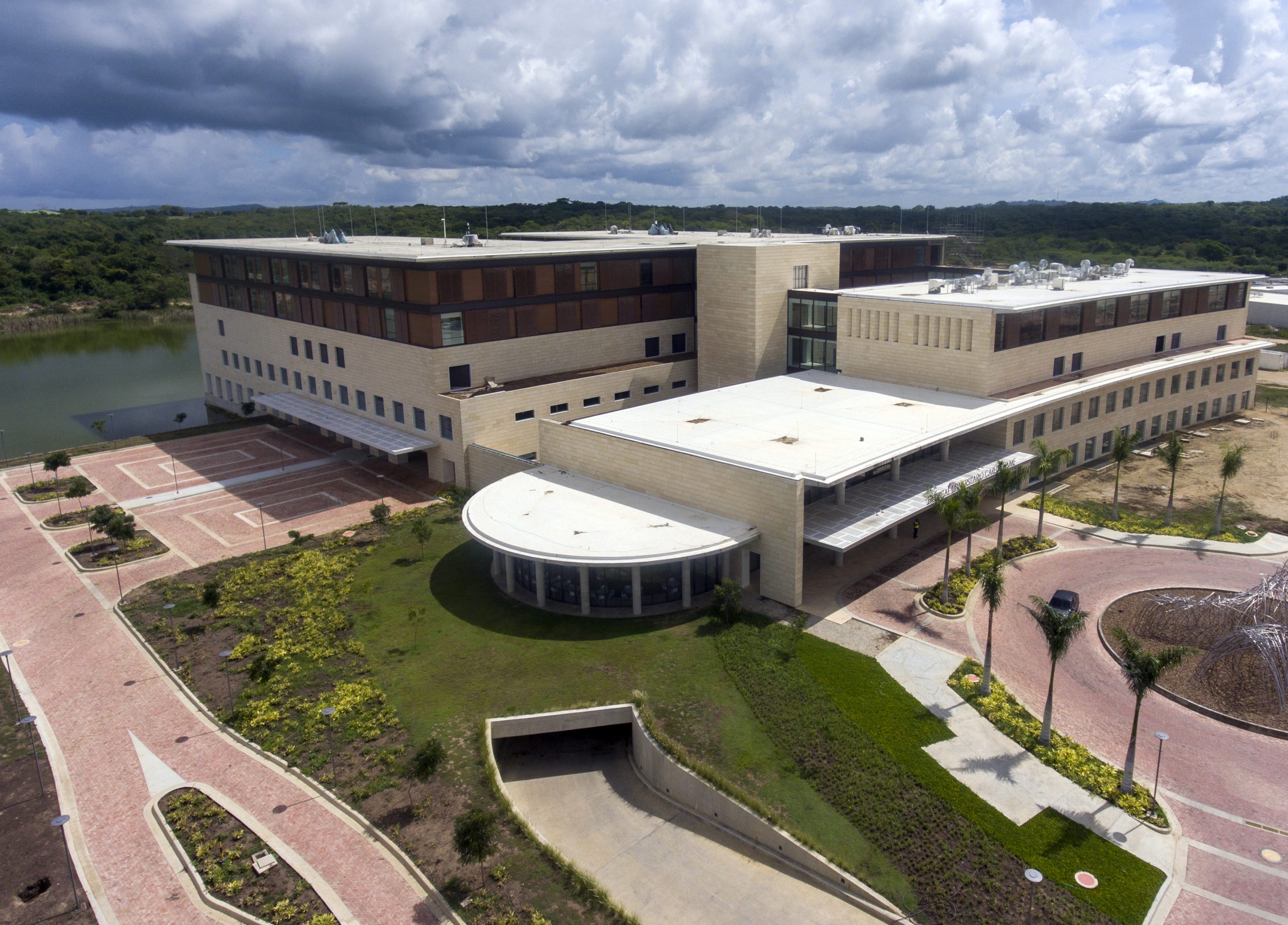 Hospital Serena Del Mar Un Proyecto Diseñado Y Construido Para Brindar